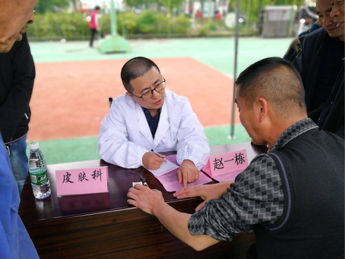 党员名医进勤丰