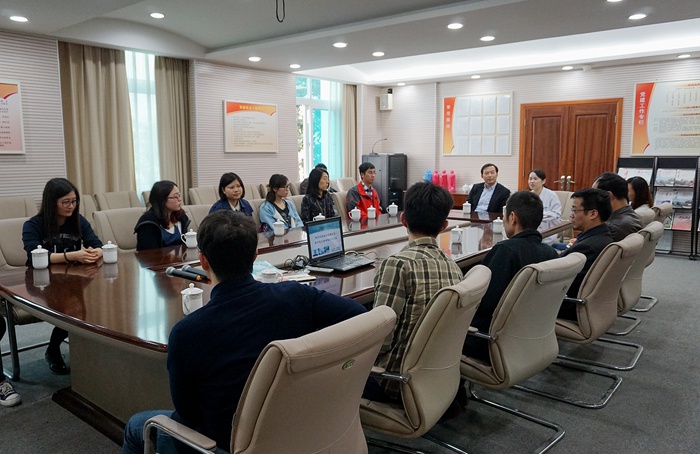 南京鼓楼医院药学党支部来院交流